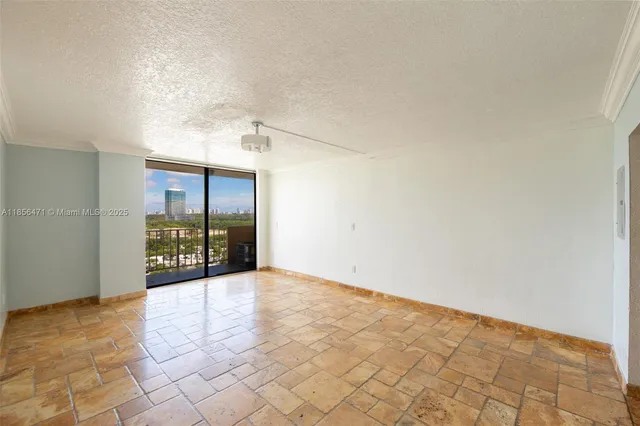 $250,000 | 2350 Northeast 135th Street, Unit 1503, North Miami, FL 33181