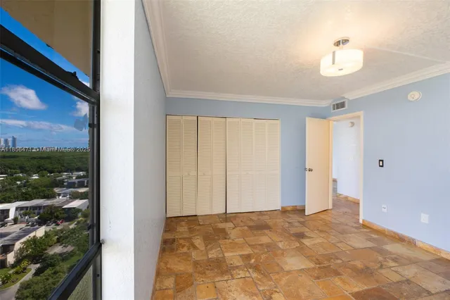 $250,000 | 2350 Northeast 135th Street, Unit 1503, North Miami, FL 33181