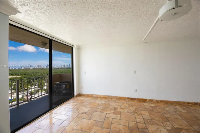 $250,000 | 2350 Northeast 135th Street, Unit 1503, North Miami, FL 33181