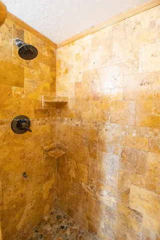 $250,000 | 2350 Northeast 135th Street, Unit 1503, North Miami, FL 33181