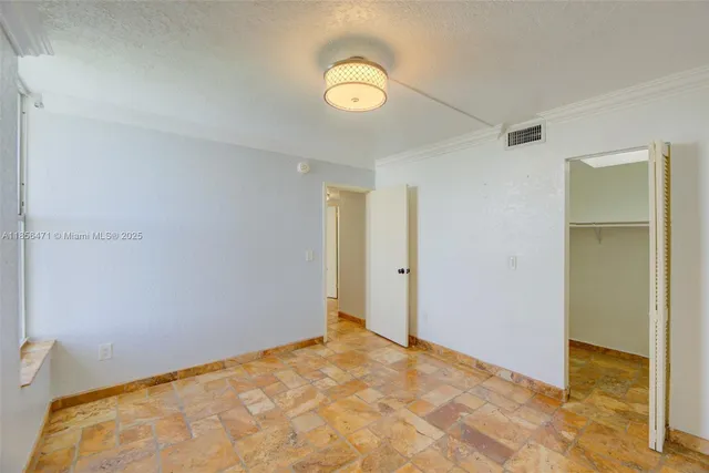 $250,000 | 2350 Northeast 135th Street, Unit 1503, North Miami, FL 33181