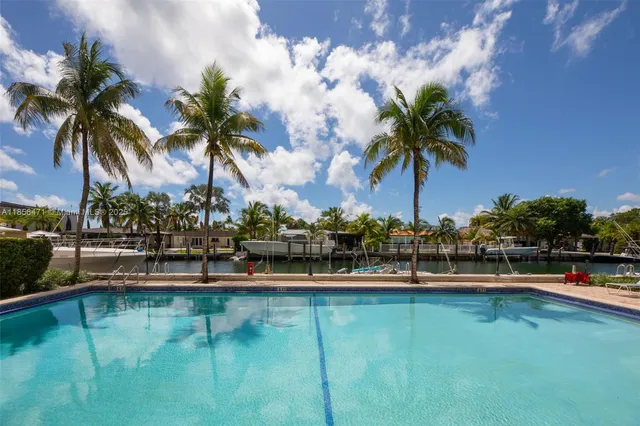 $250,000 | 2350 Northeast 135th Street, Unit 1503, North Miami, FL 33181