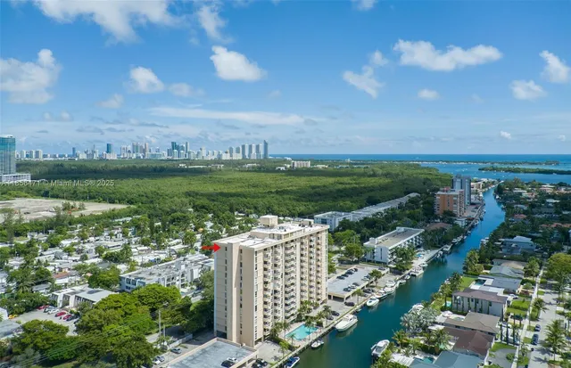 $250,000 | 2350 Northeast 135th Street, Unit 1503, North Miami, FL 33181
