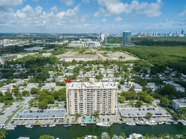 $250,000 | 2350 Northeast 135th Street, Unit 1503, North Miami, FL 33181