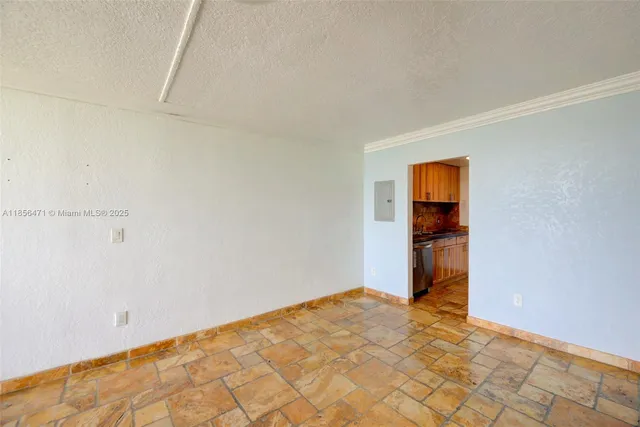 $250,000 | 2350 Northeast 135th Street, Unit 1503, North Miami, FL 33181