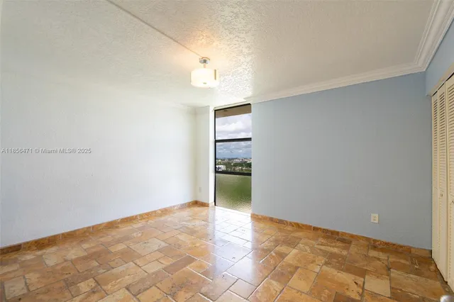 $250,000 | 2350 Northeast 135th Street, Unit 1503, North Miami, FL 33181