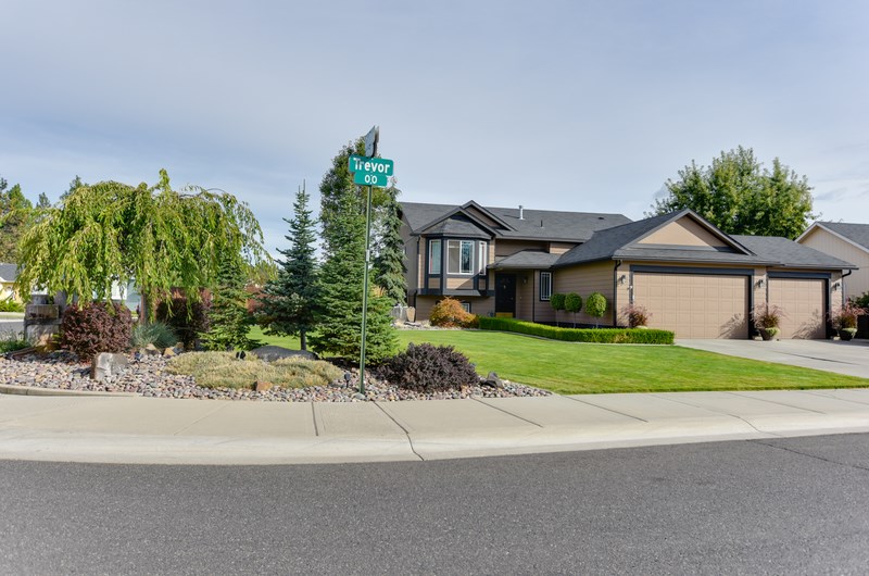 19 East Trevor Road Colbert, WA 99005 - Photo 1 of 20