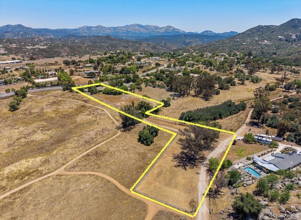 2445 Southern Oak Road Ramona, CA 92065 - Photo 4 of 60