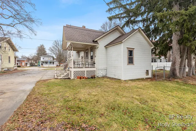 $248,000 | 509 West Michigan Avenue, Marshall, MI 49068