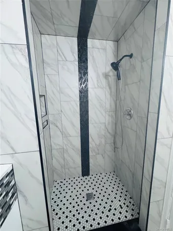 $2,500 | 87 Ellis Avenue, Newburgh, NY 12550