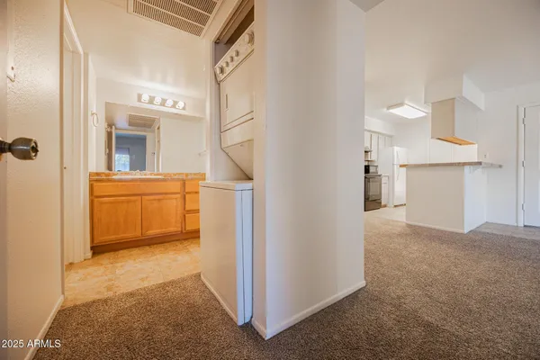 $895 | 2625 East Indian School Road, Unit 232, Phoenix, AZ 85016