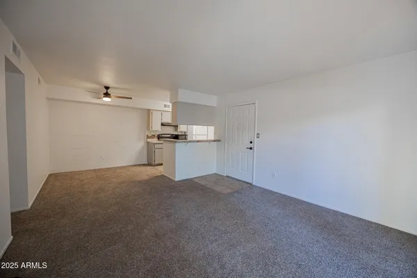 $895 | 2625 East Indian School Road, Unit 232, Phoenix, AZ 85016