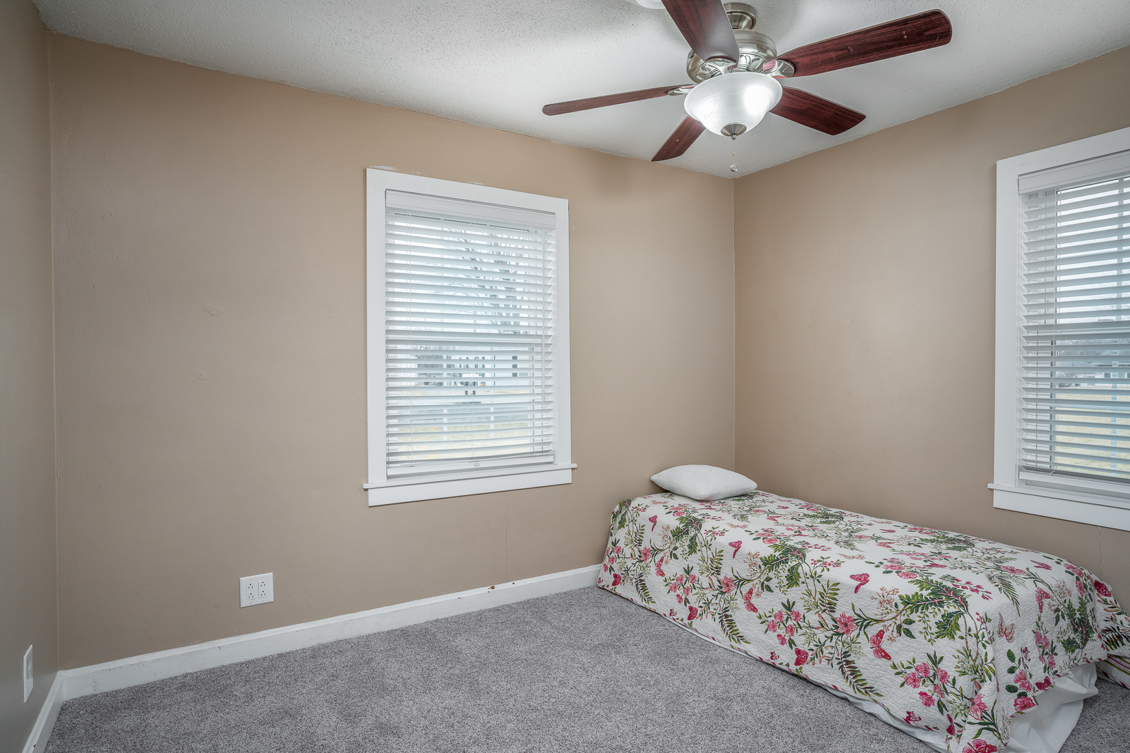 12 Anderson Avenue Milan, IL 61264 - Photo 9 of 17
