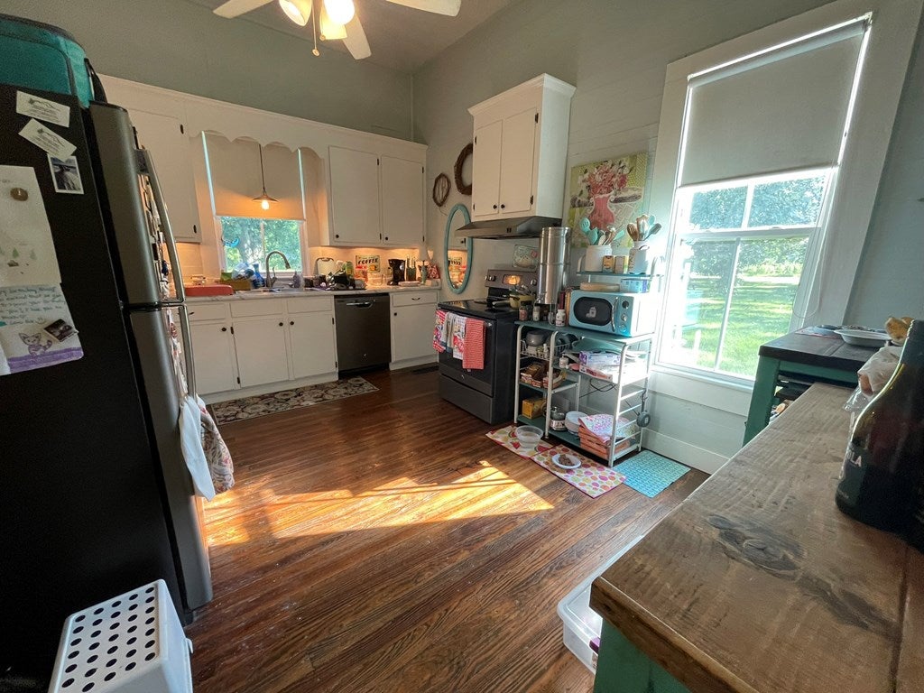 1168 Mitchell Road Meigs, GA 31765 - Photo 2 of 62 Old Wooden Floors