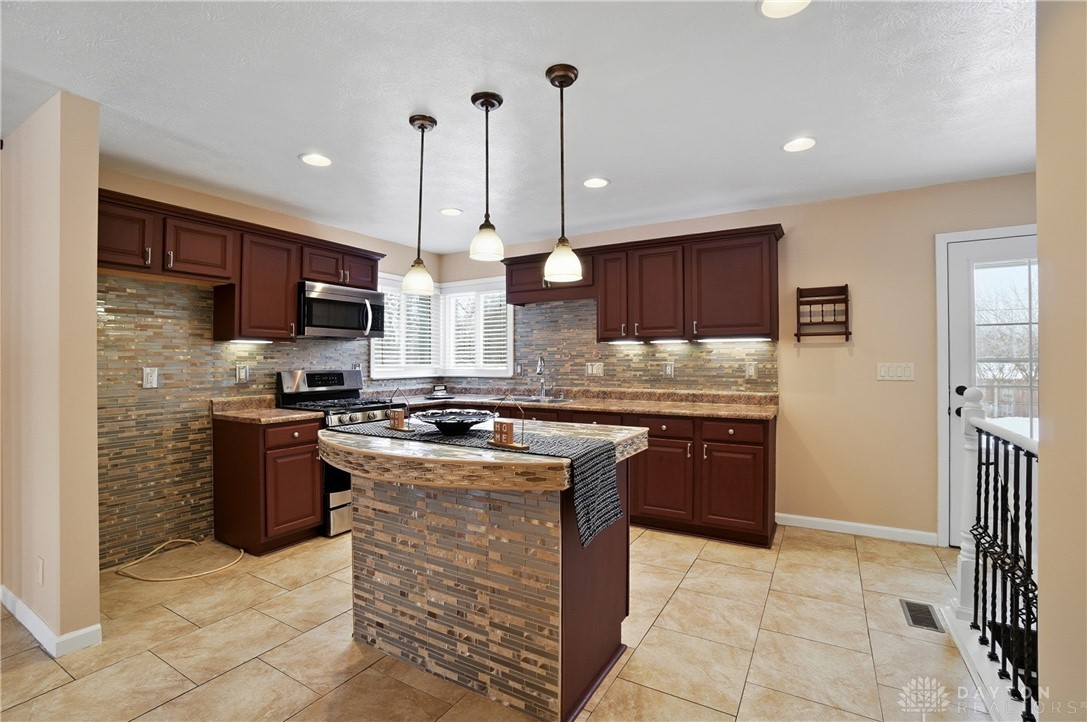 4769 Bigger Road Kettering, OH 45440 - Photo 11 of 56