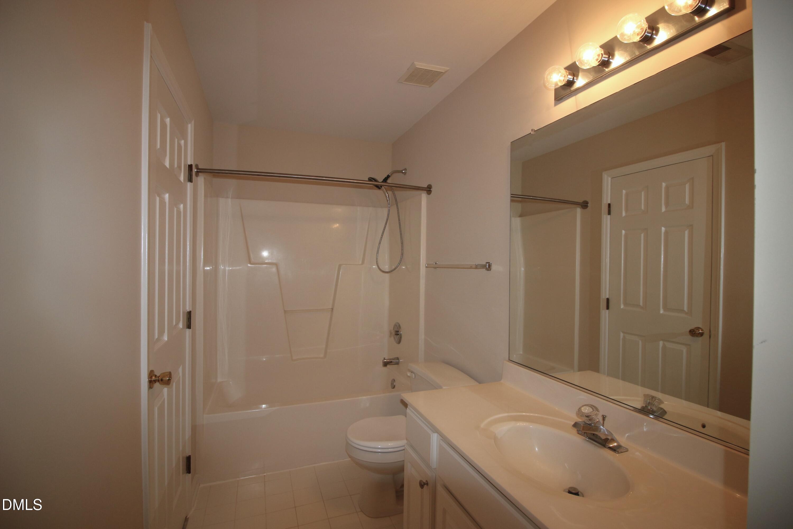 2517 Valley Haven Drive Raleigh, NC 27603 - Photo 19 of 21 IMG_2378