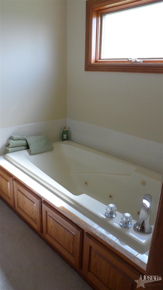 501 Hunters Ridge Auburn, IN 46706 - Photo 15 of 30 Gallery Image 15