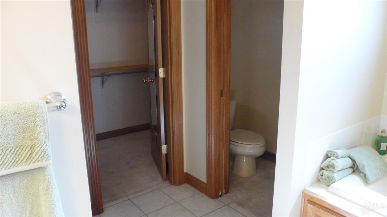 501 Hunters Ridge Auburn, IN 46706 - Photo 17 of 30 Gallery Image 17
