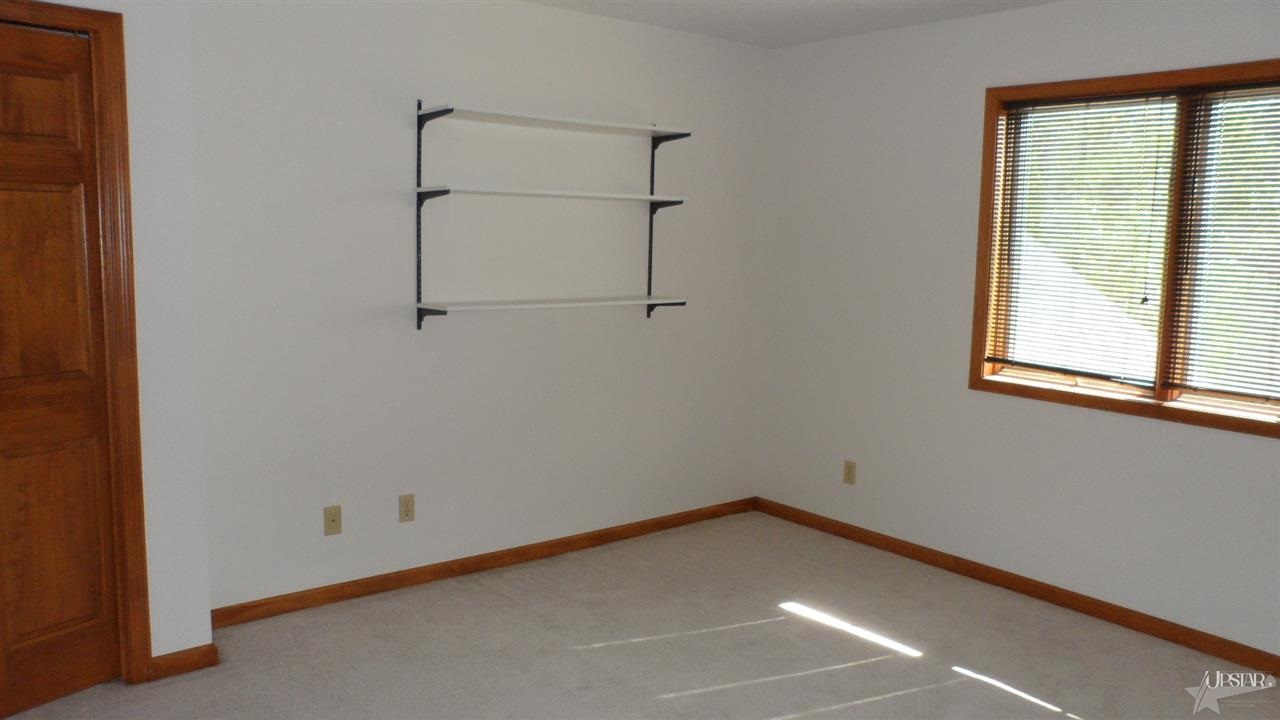 501 Hunters Ridge Auburn, IN 46706 - Photo 21 of 30 Gallery Image 21