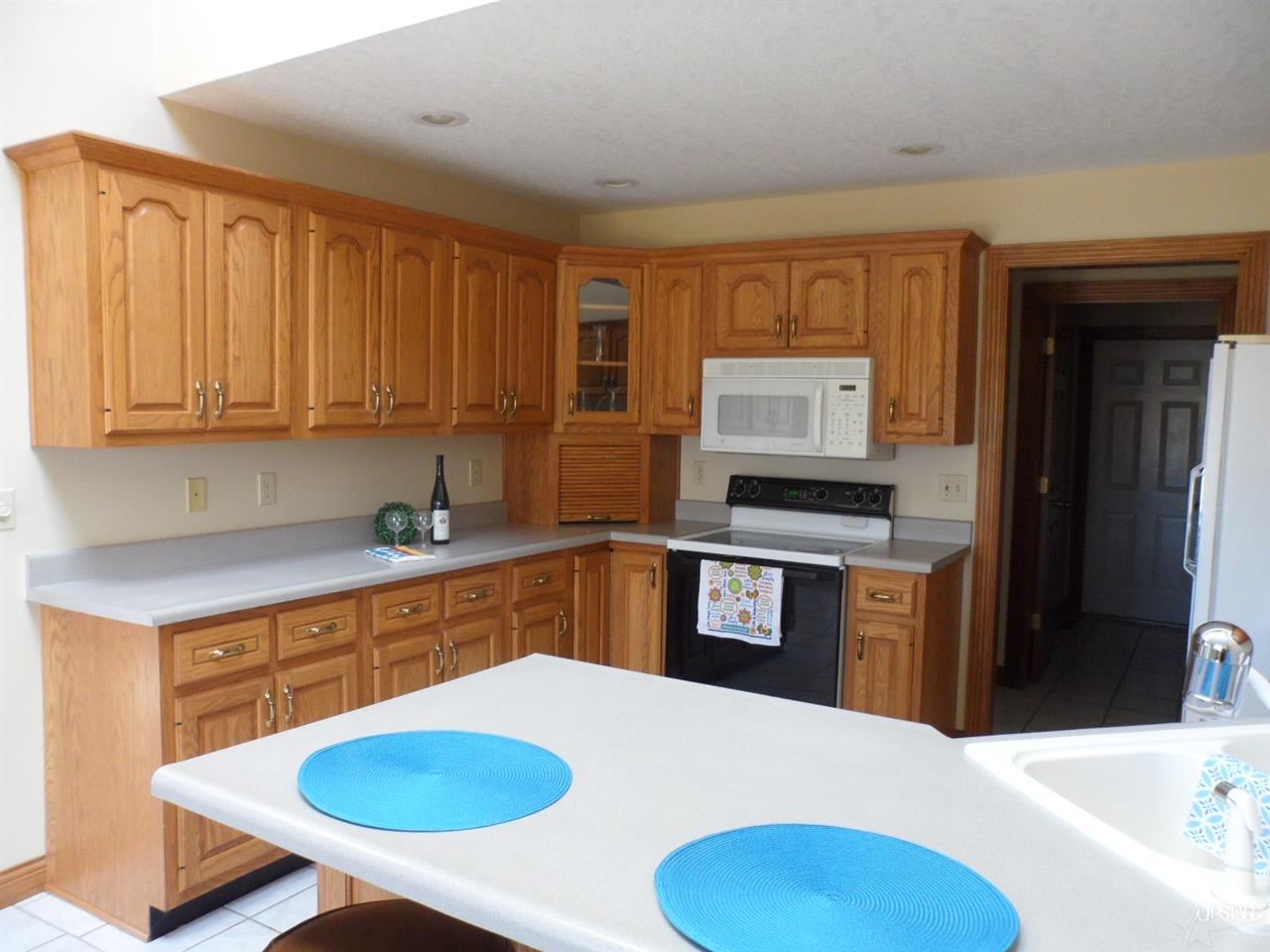 501 Hunters Ridge Auburn, IN 46706 - Photo 10 of 30 Gallery Image 10