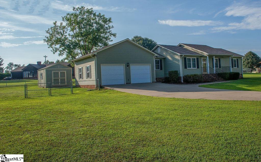 130 Archibald Road Chesnee, SC 29323 - Photo 3 of 16 Gallery Image 3