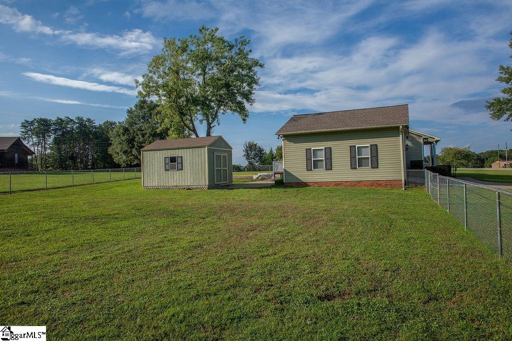 130 Archibald Road Chesnee, SC 29323 - Photo 4 of 16 Gallery Image 4