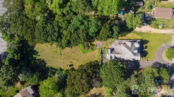 $775,000 | 219 Johnson Lane, Sayreville, NJ 08859