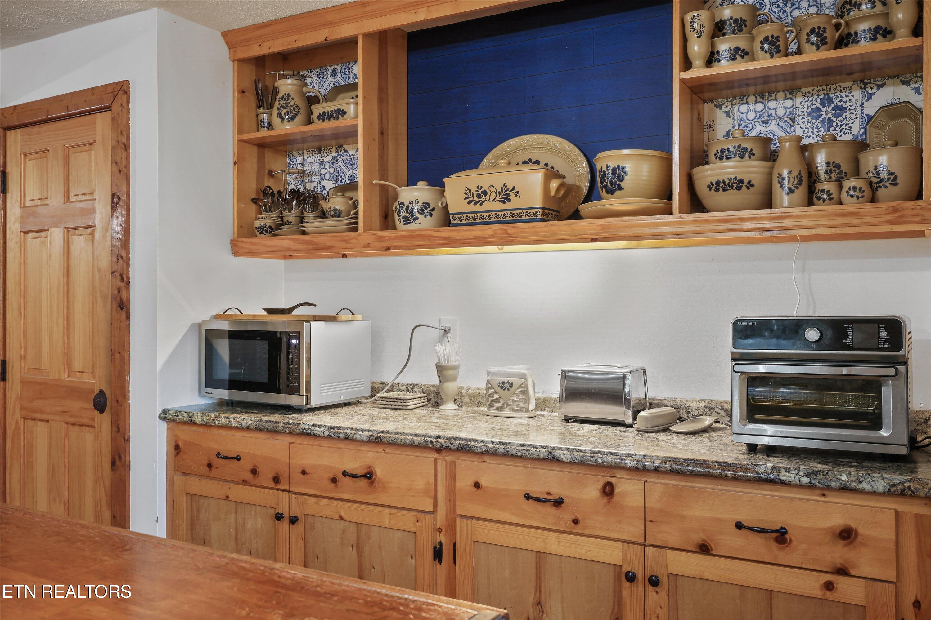 7969 Glendale Community Road Greenback, TN 37742 - Photo 24 of 56 Kitchen