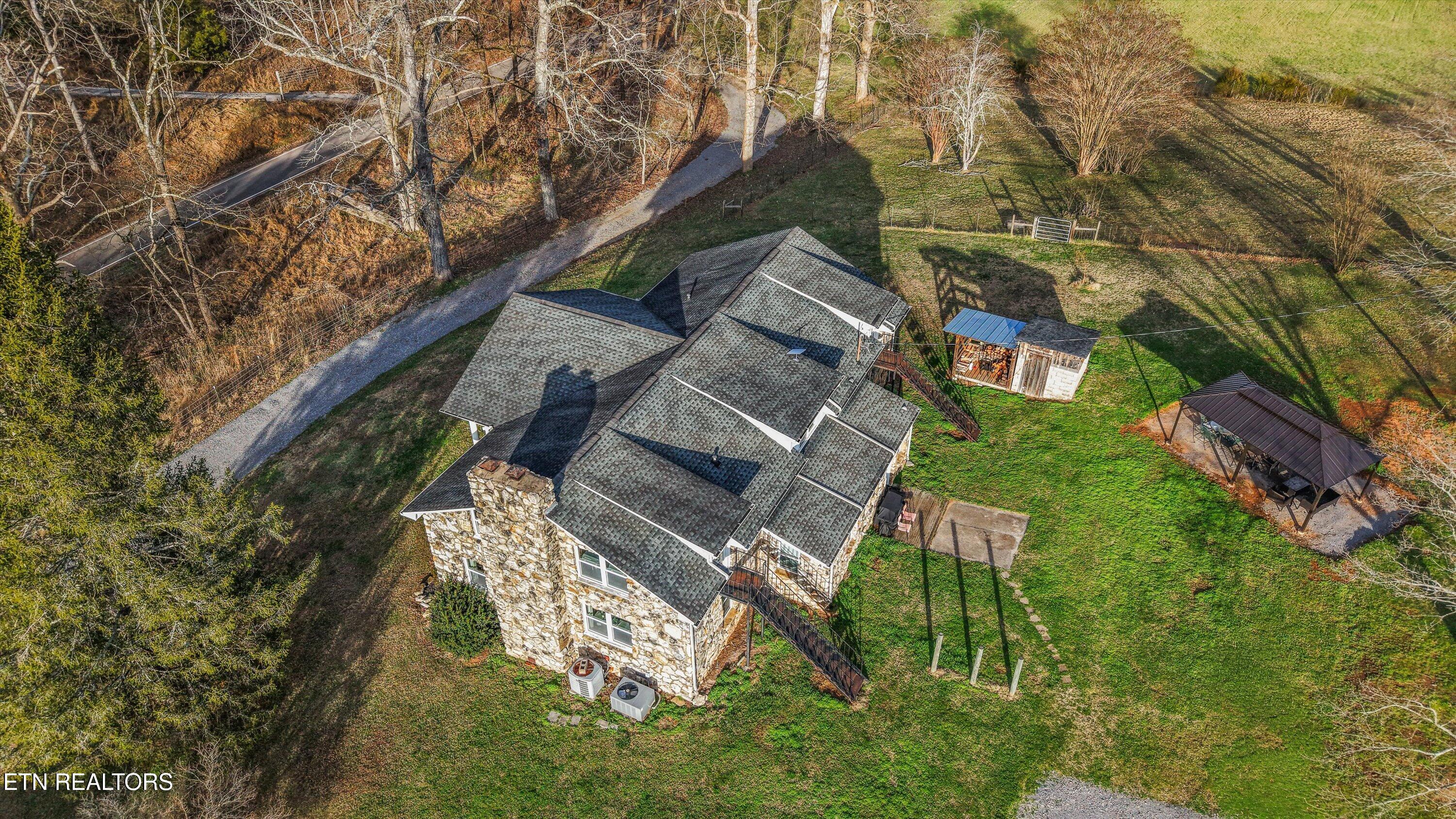 7969 Glendale Community Road Greenback, TN 37742 - Photo 3 of 56 Peaceful and private