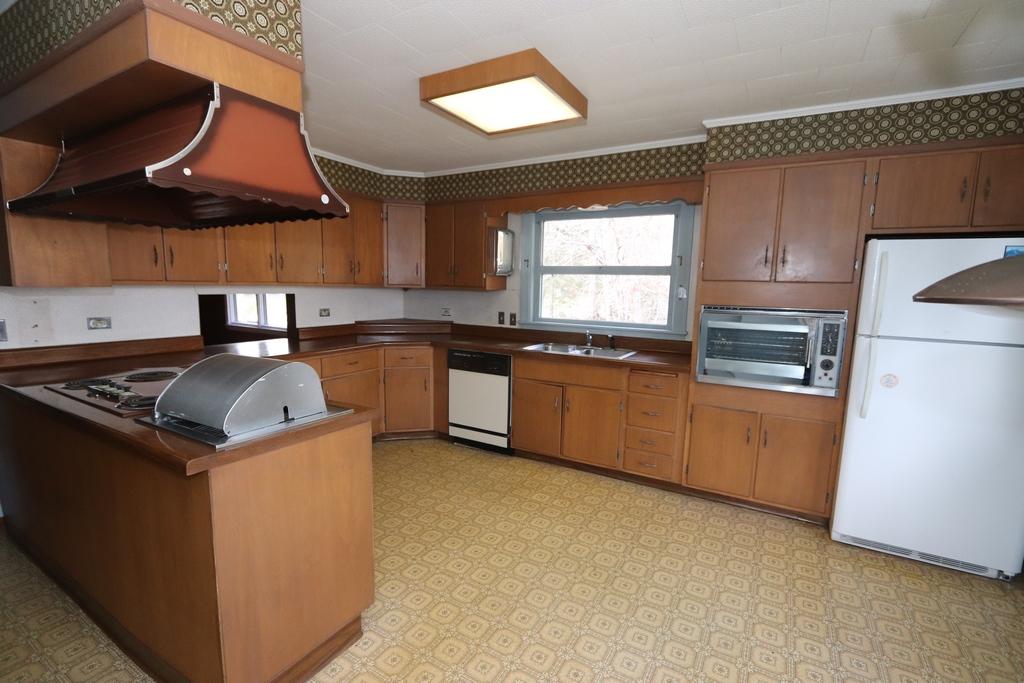54 Stoneybrook Road Hampden, ME 04444 - Photo 4 of 25 3