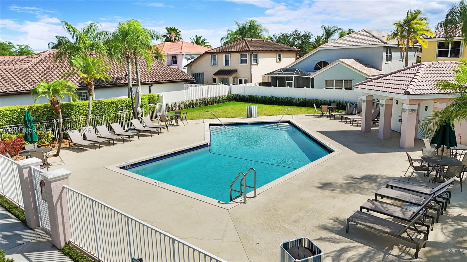 18222 Southwest 27th Street Miramar, FL 33029 - Photo 29 of 32 Community Pool