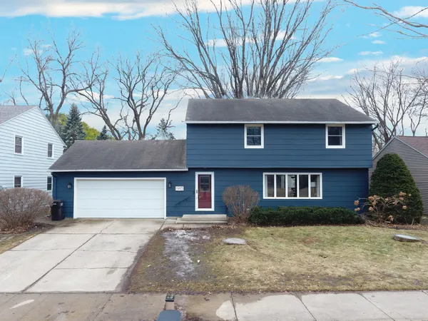 $319,900 | 1915 6th Avenue Northwest, Austin, MN 55912