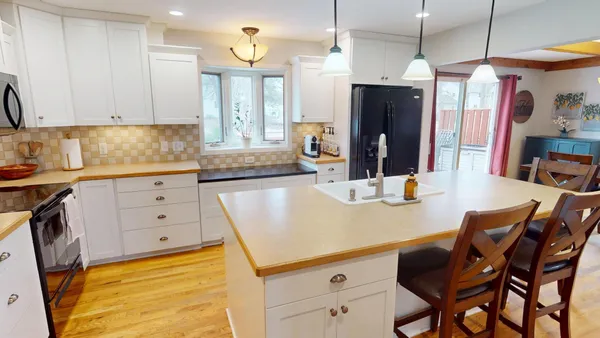 $319,900 | 1915 6th Avenue Northwest, Austin, MN 55912