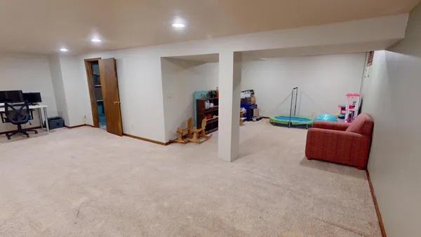 $319,900 | 1915 6th Avenue Northwest, Austin, MN 55912