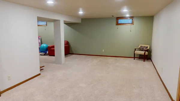 $319,900 | 1915 6th Avenue Northwest, Austin, MN 55912