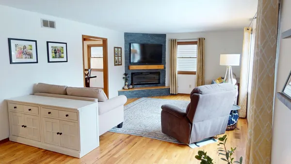 $319,900 | 1915 6th Avenue Northwest, Austin, MN 55912
