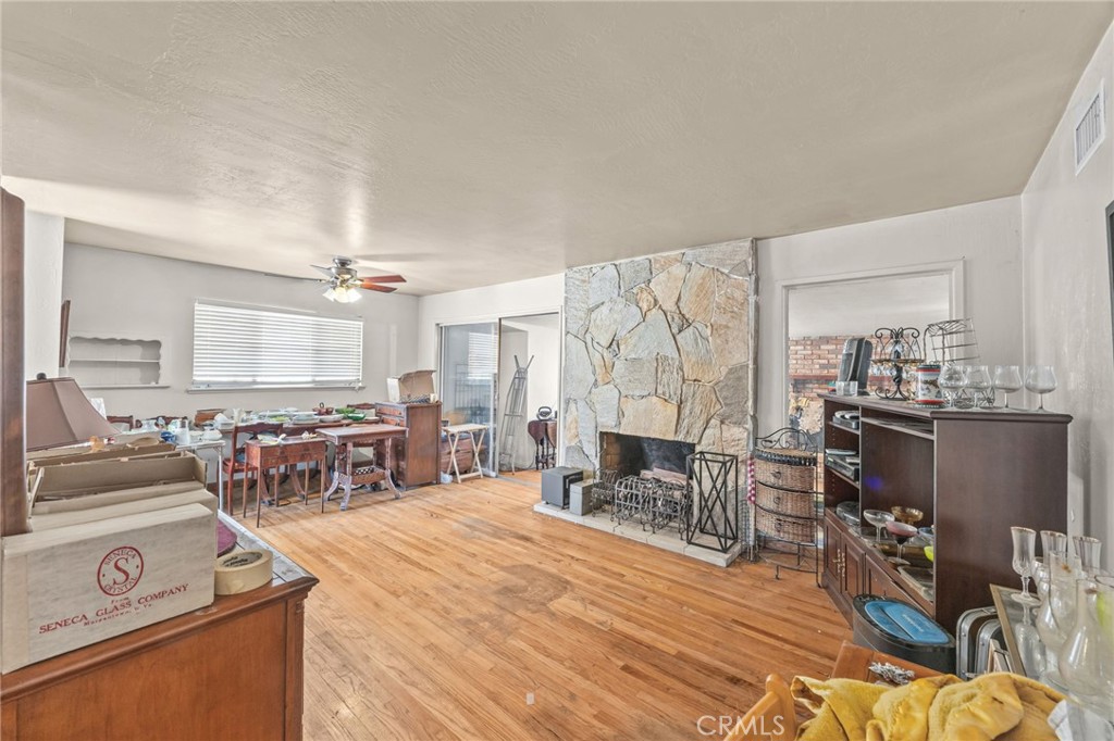 8811 California Riverside, CA 92503 - Photo 12 of 34 Gallery Image 12