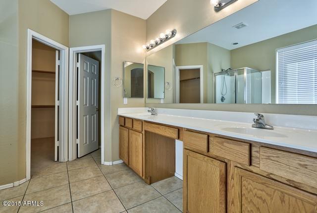 13652 West Calavar Road Surprise, AZ 85379 - Photo 20 of 39 Master_Bathroom_1.jpg