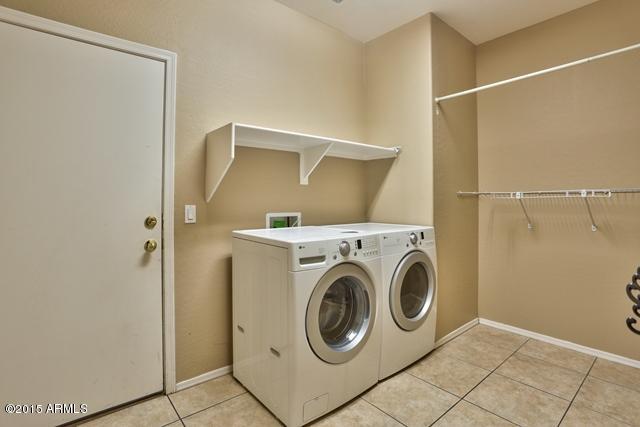 13652 West Calavar Road Surprise, AZ 85379 - Photo 31 of 39 Laundry.jpg