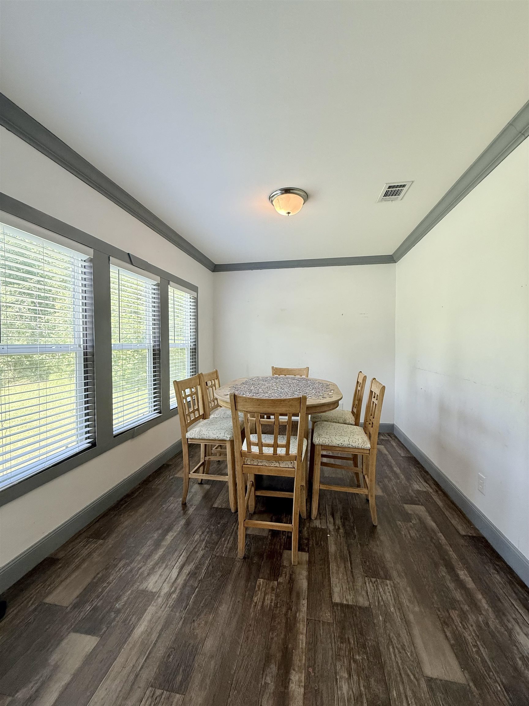 230 Crosby Road Vidor, TX 77662 - Photo 8 of 17