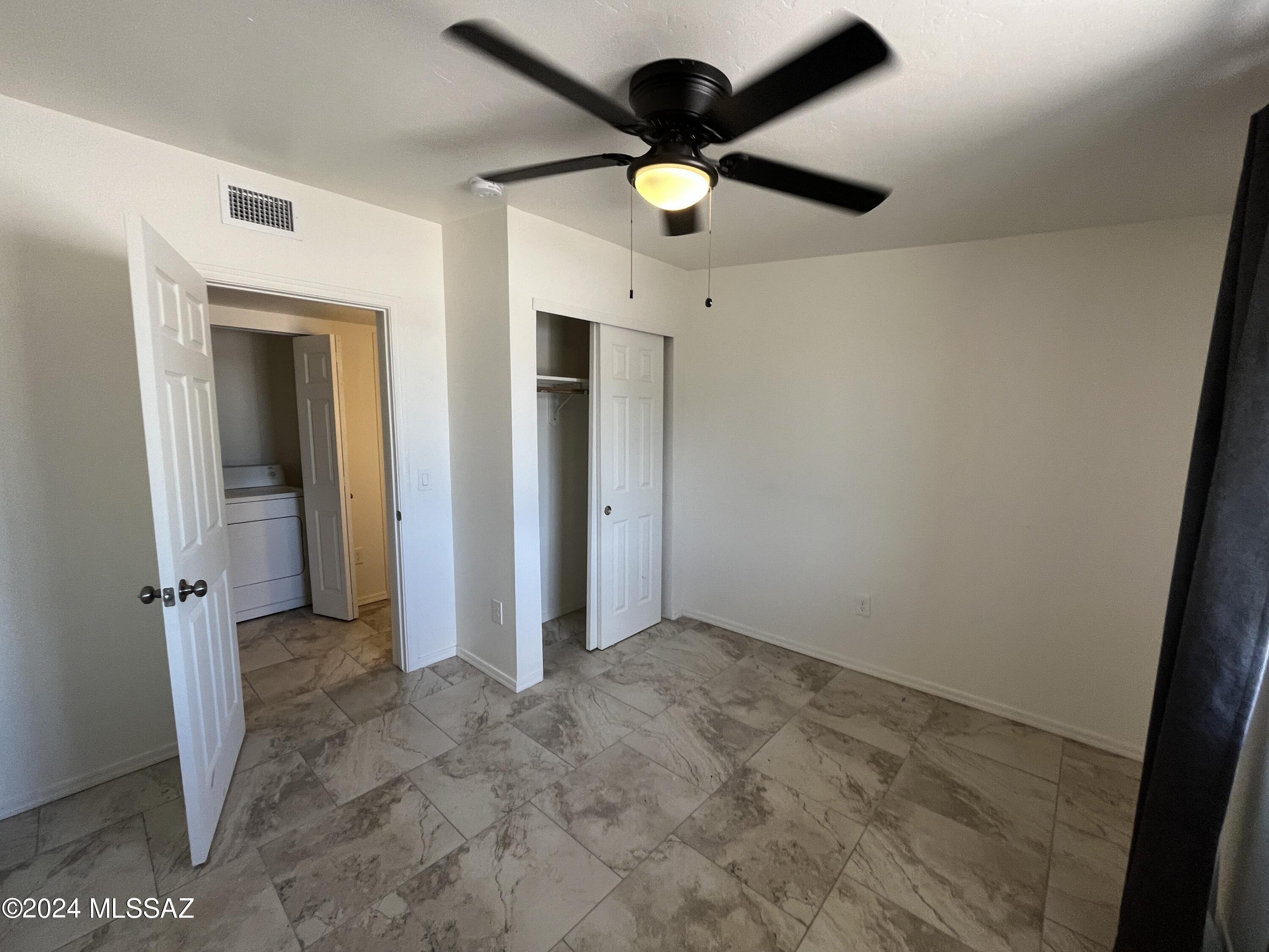 215 West Navajo Road, Unit A Tucson, AZ 85705 - Photo 28 of 34