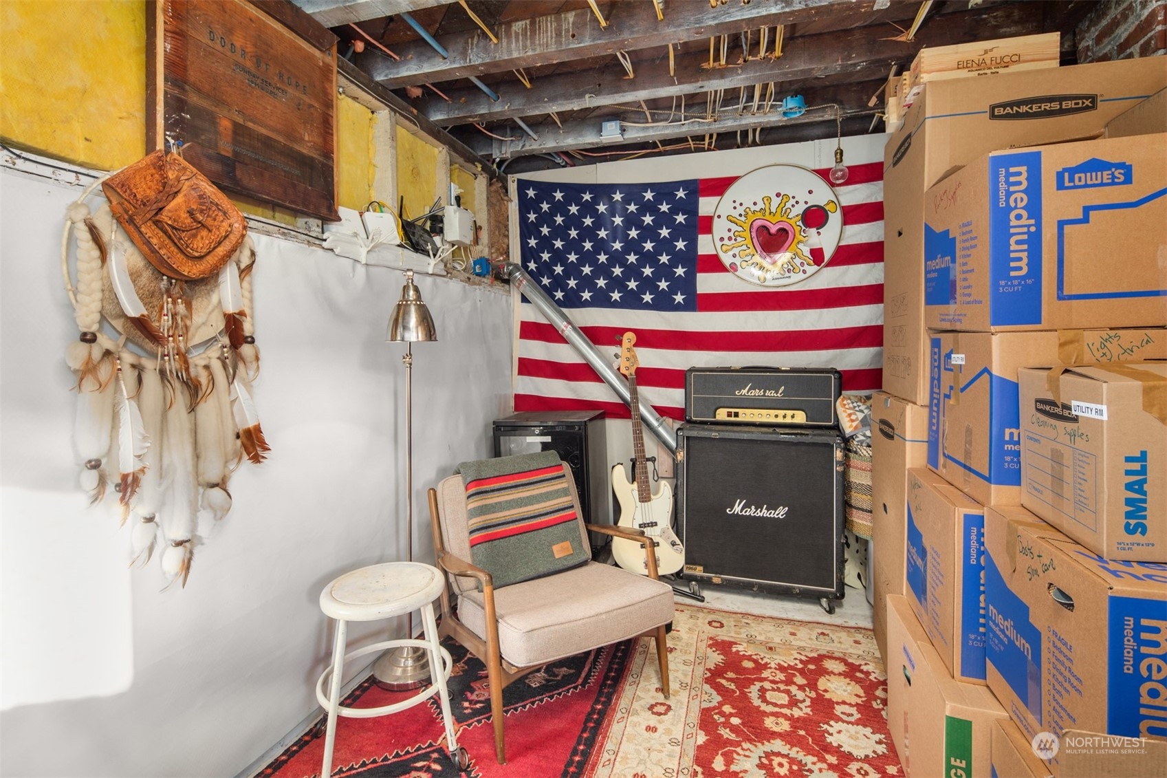 3009 Gedney Street Everett, WA 98201 - Photo 32 of 40 a utility room with furniture and a rug