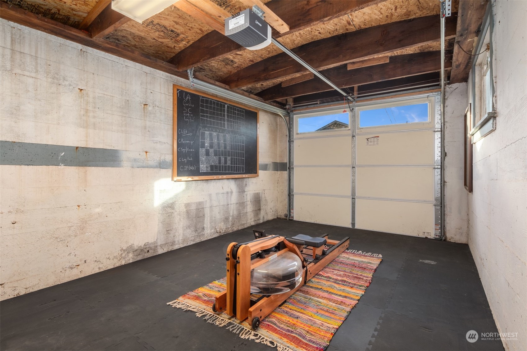 3009 Gedney Street Everett, WA 98201 - Photo 33 of 40 a backyard of a house