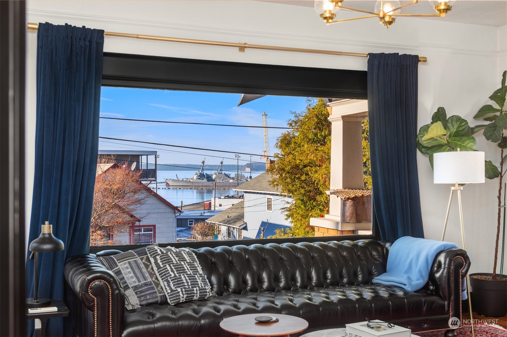 3009 Gedney Street Everett, WA 98201 - Photo 7 of 40 a living room with furniture