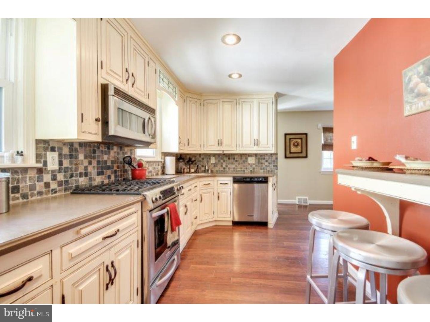 212 Villanova Road Glassboro, NJ 08028 - Photo 13 of 25
