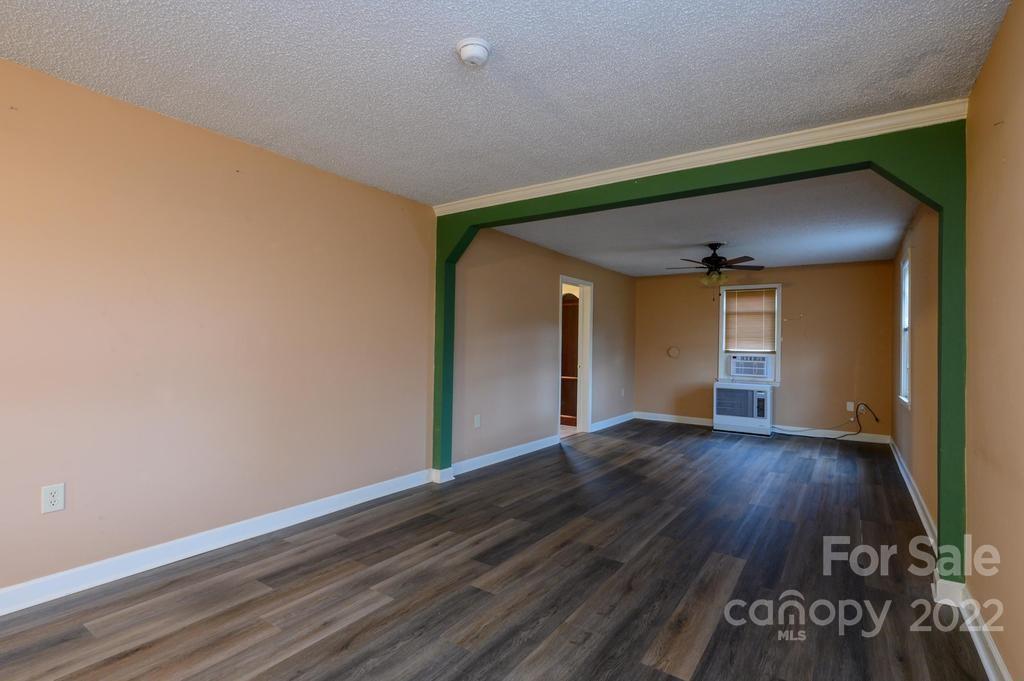 2494 Kingstown Road Lenoir, NC 28645 - Photo 15 of 29 Gallery Image 15