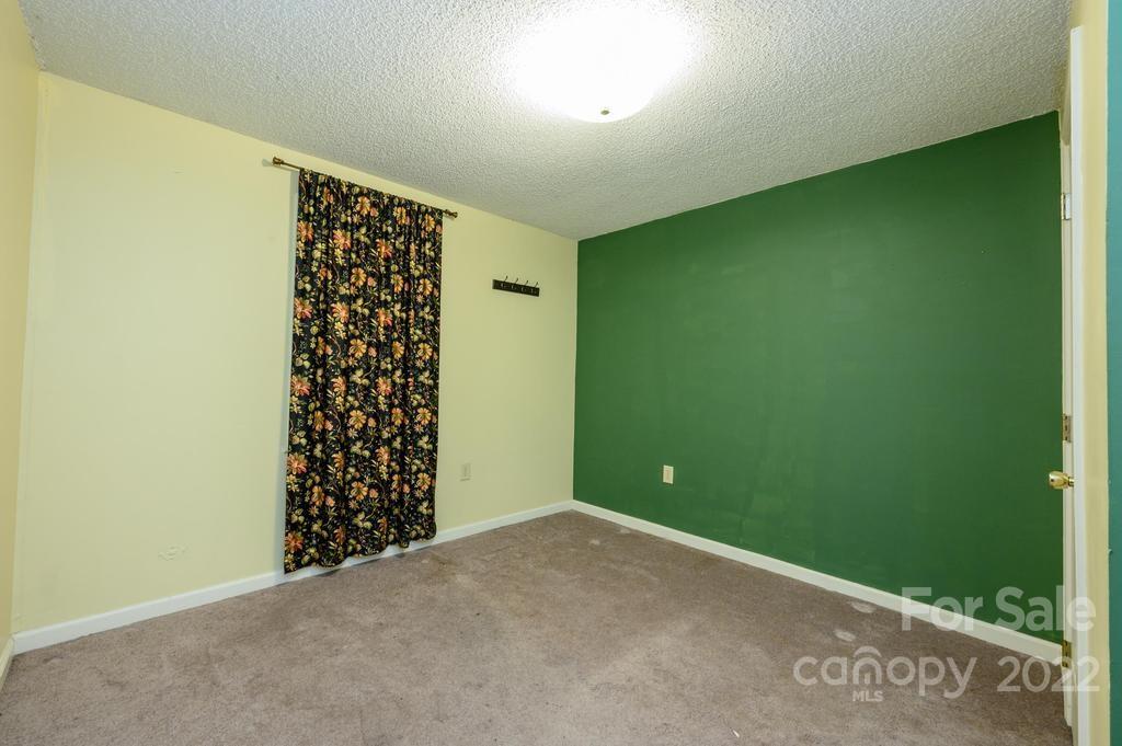 2494 Kingstown Road Lenoir, NC 28645 - Photo 18 of 29 Gallery Image 18