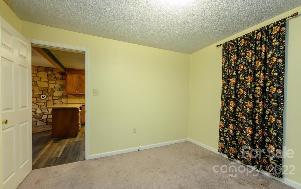 2494 Kingstown Road Lenoir, NC 28645 - Photo 19 of 29 Gallery Image 19