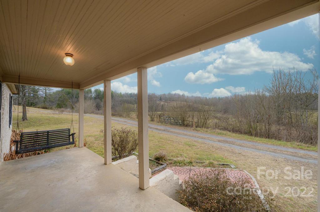 2494 Kingstown Road Lenoir, NC 28645 - Photo 5 of 29 Gallery Image 5