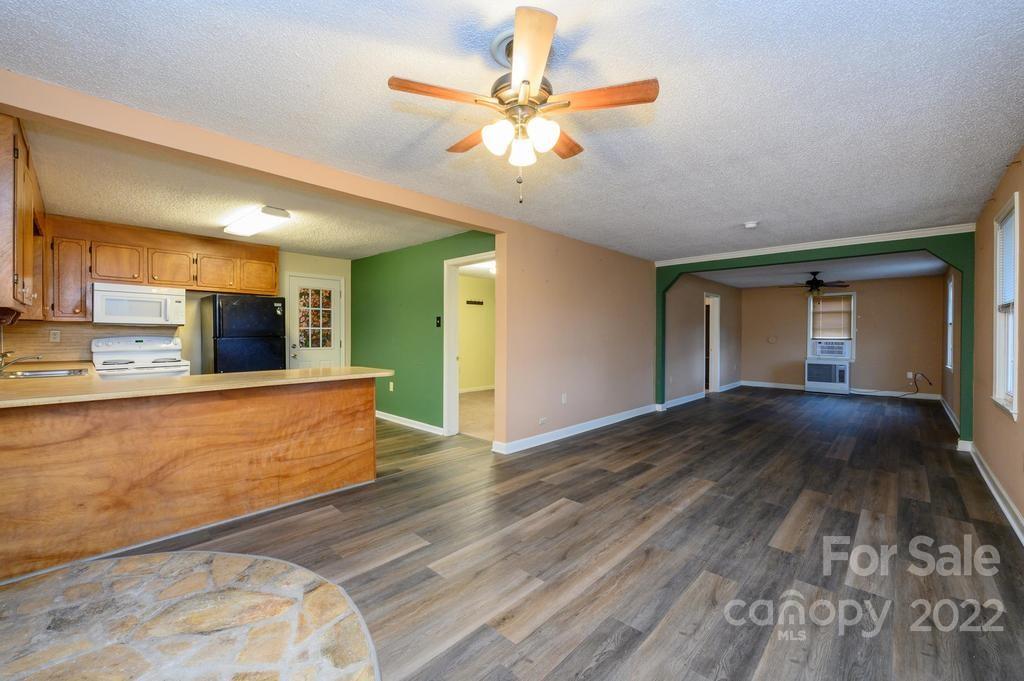 2494 Kingstown Road Lenoir, NC 28645 - Photo 10 of 29 Gallery Image 10